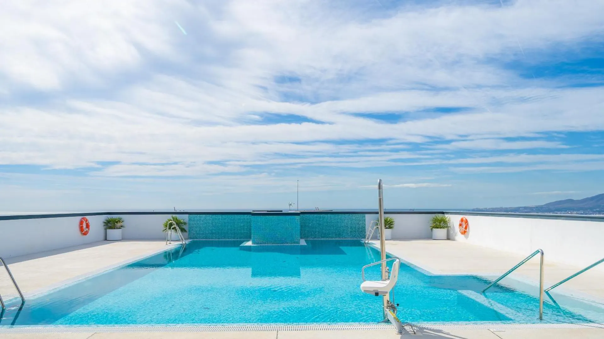 Xpce Urban 7 Malaga Skyline - Parking Free Apartment 0*,  Spain
