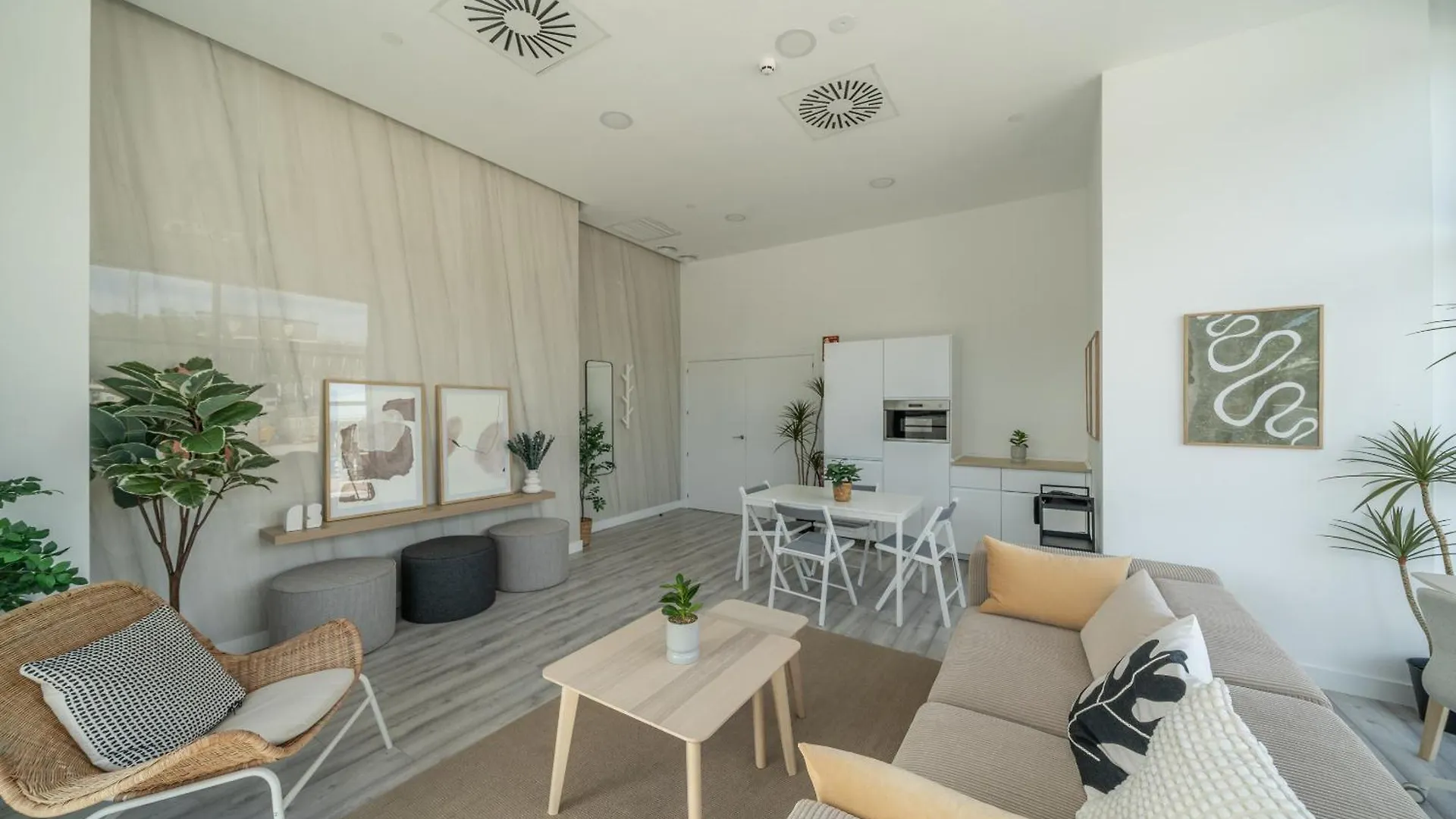 Xpce Urban 7 Malaga Skyline - Parking Free Apartment